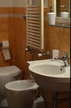 Domus Apartment *
